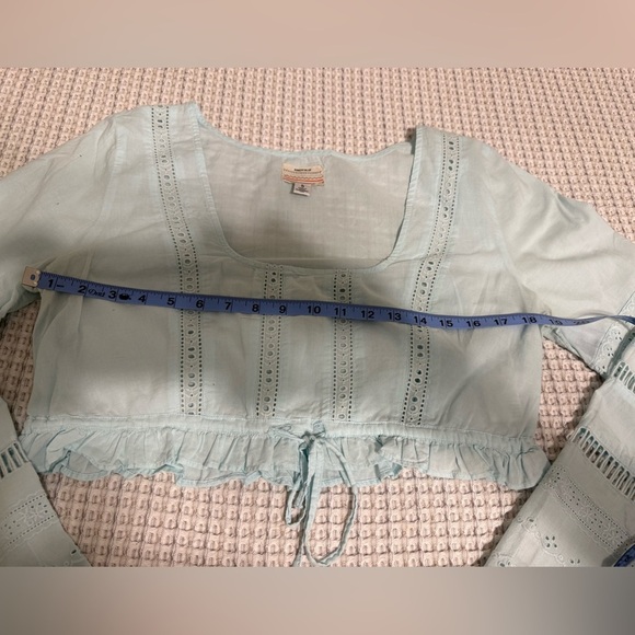 Kimchi Blue UO Blue Eyelet
Lace Long Sleeve Crop Semi
Sheer size Large - Picture 5 of 9